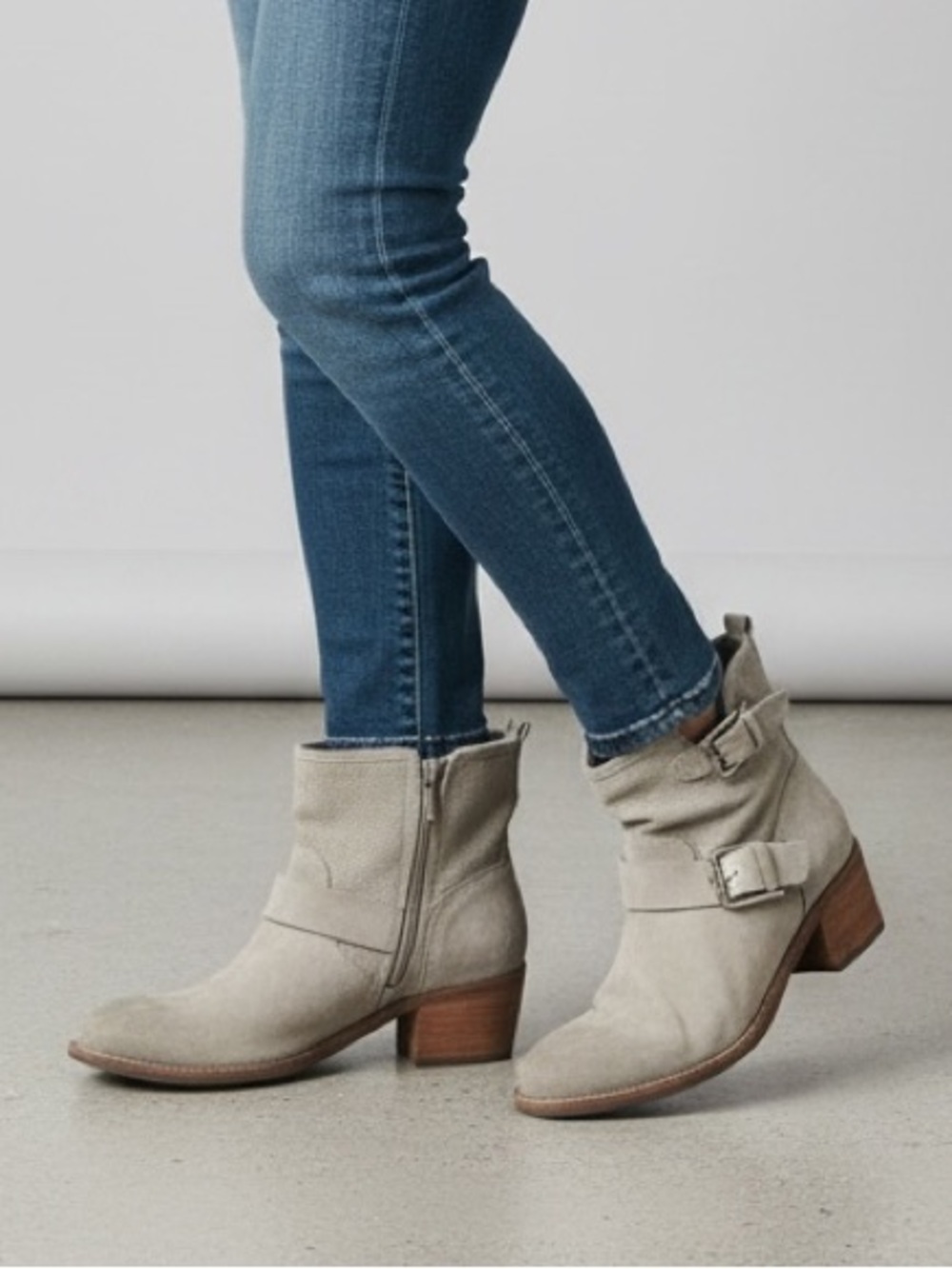 Donald J. Pliner Gray Suede Leather Heeled Boots Ankle Booties